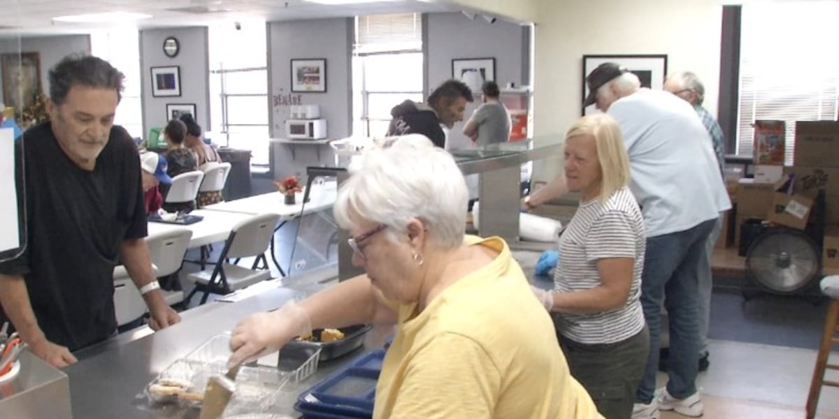 Community efforts keep free annual Dubuque Thanksgiving dinner going [Video]