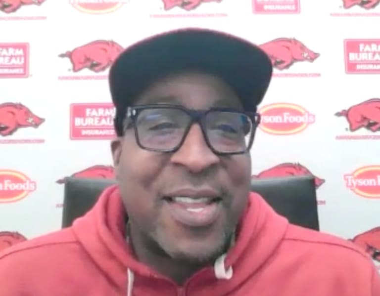 Chin Coleman previews Arkansas vs. TCU basketball exhibition [Video]