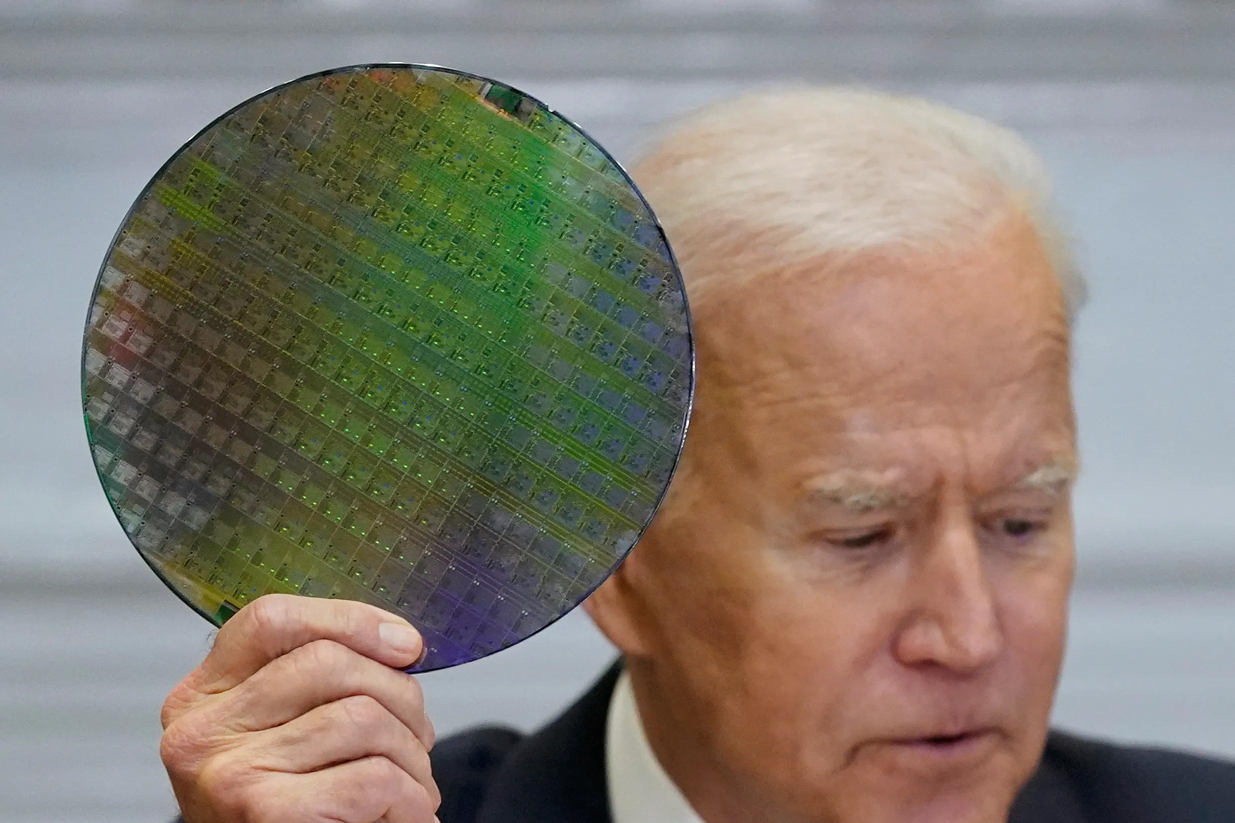 Biden finalizes crackdown on US military tech investments in China with one week to lame duck session [Video]