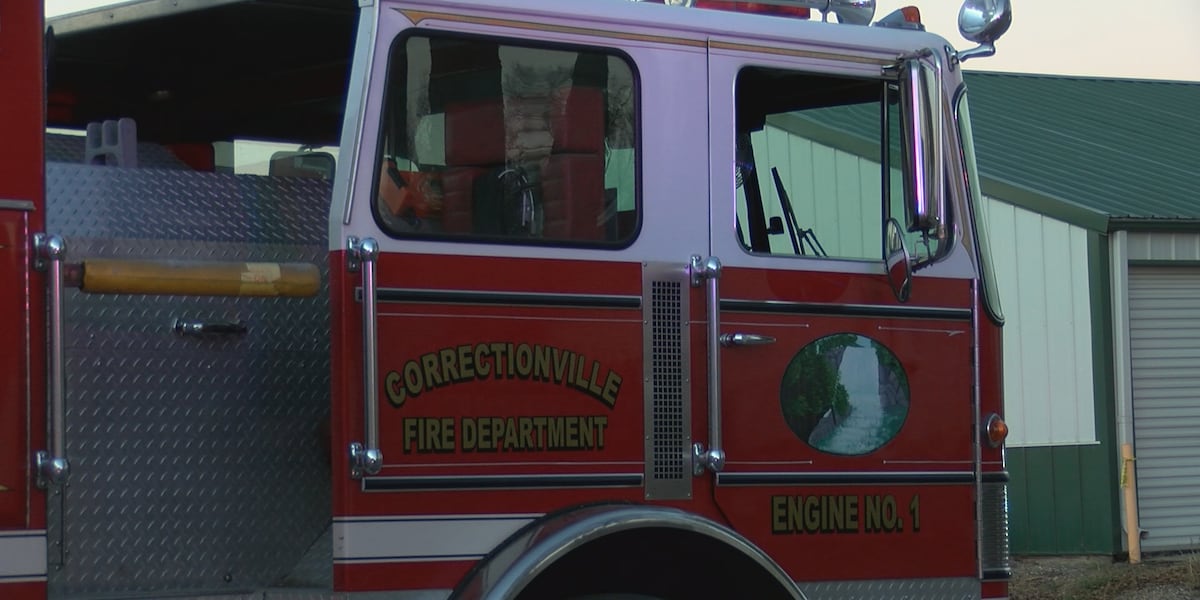 Fire department holds Halloween open house [Video]