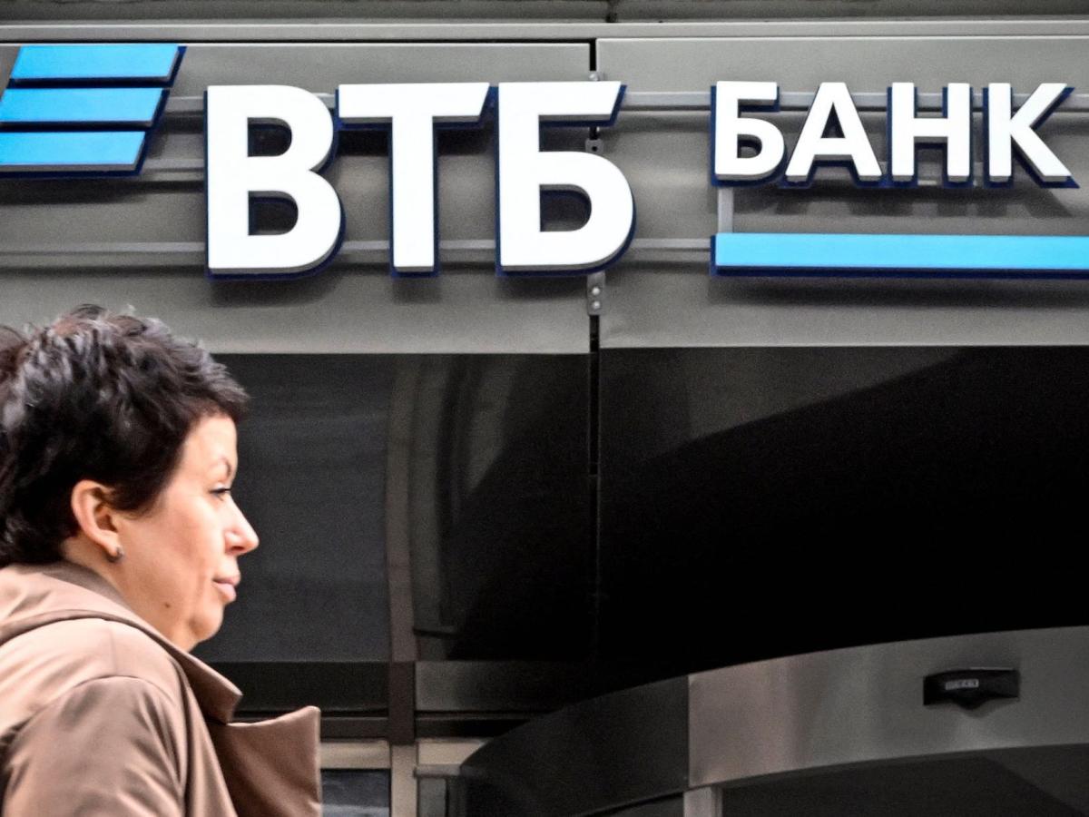 A new way for Russia to cement its hold on Ukraine: dirt-cheap mortgages [Video]