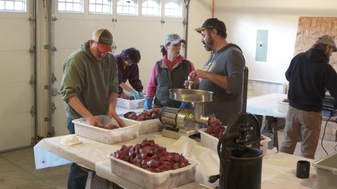 Verboort families serve up sausage for the soul [Video]