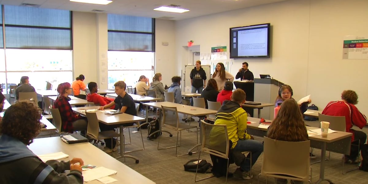 Working Iowa: City View high school students get internship experience [Video]