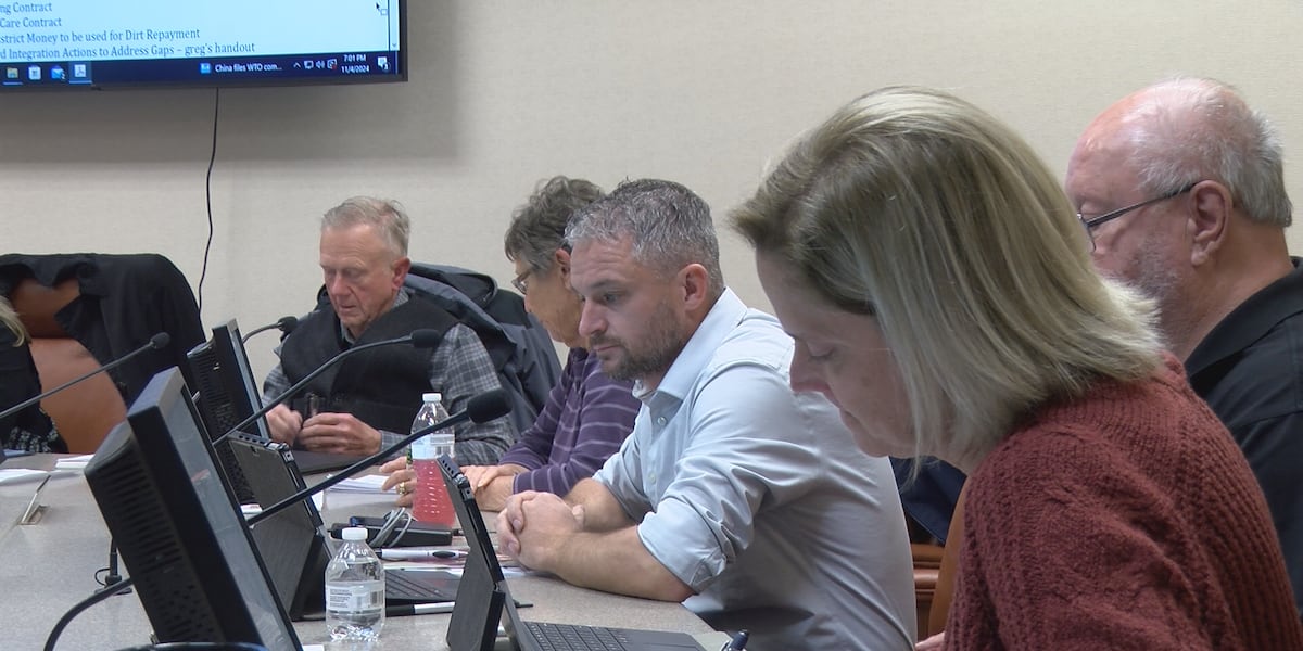 North Sioux Citys City Council discusses upcoming special election, McCook Lake grading project [Video]