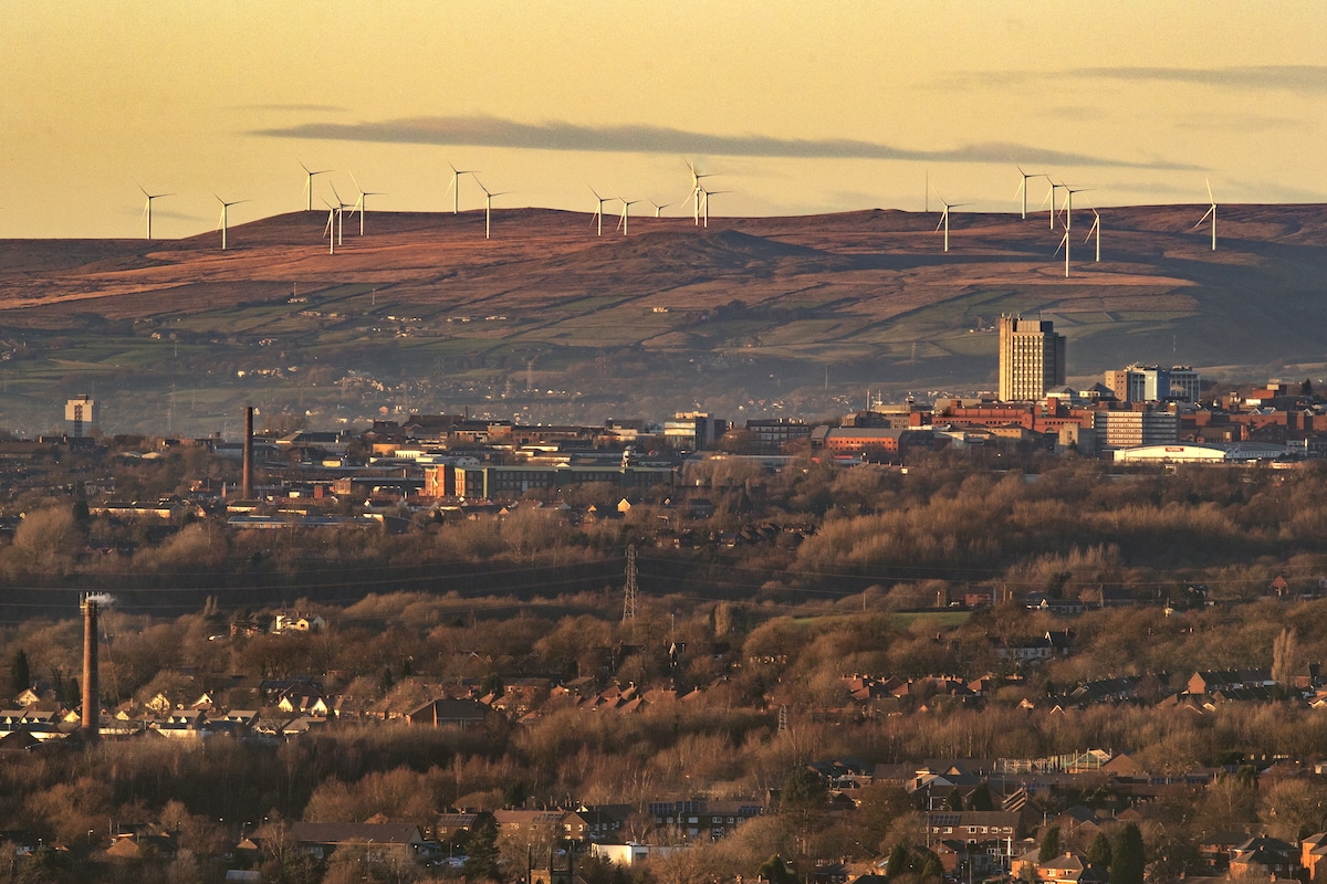 Englands Largest Onshore Wind Farm to Move Forward [Video]