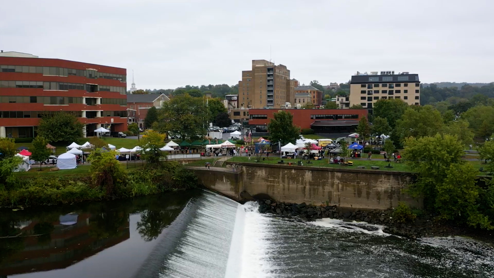 Easton open-air market has been harvesting happiness since 1752 [Video]