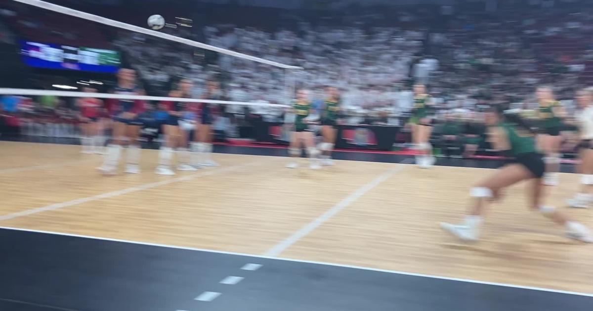 Norris defeats Lincoln Pius X in first round of Nebraska state volleyball [Video]