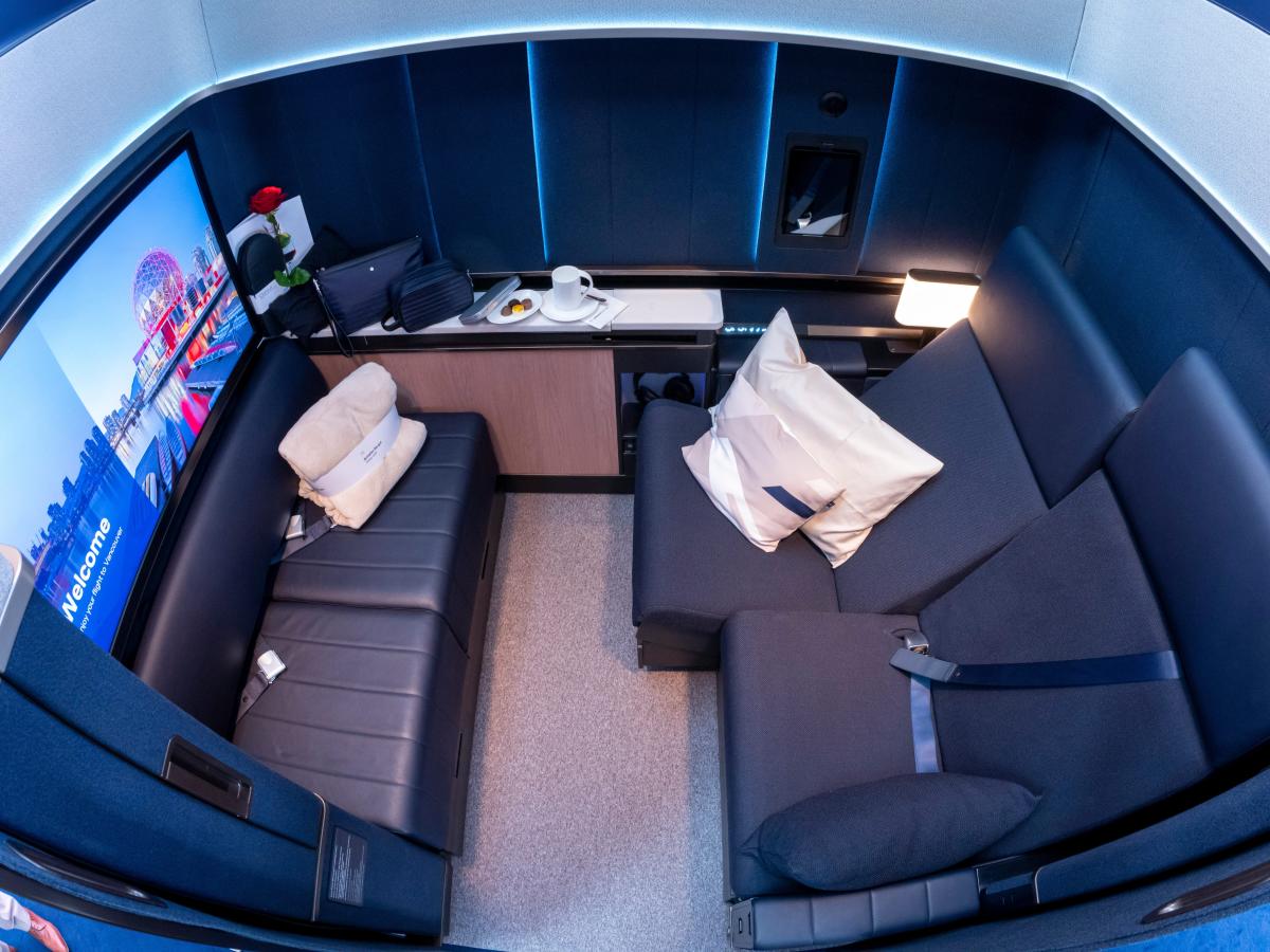 International airlines are all-in on fancy first-class seats, even as US carriers focus only on business for long-haul flights [Video]