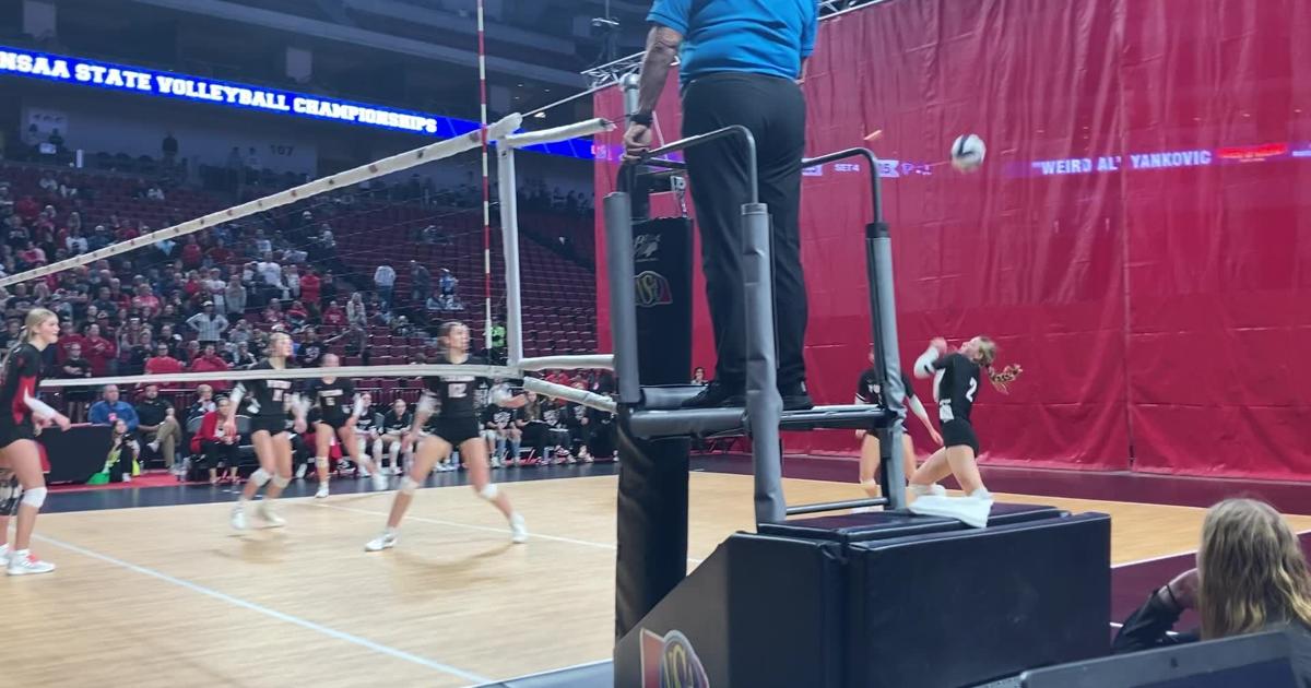 Norfolk Catholic defeats Yutan in first round of Nebraska state volleyball [Video]