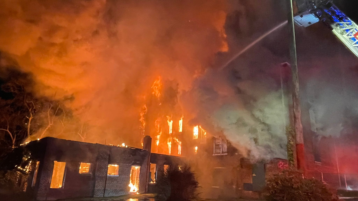 Historic HBCU Building at Knoxville College Destroyed by Fire [Video]