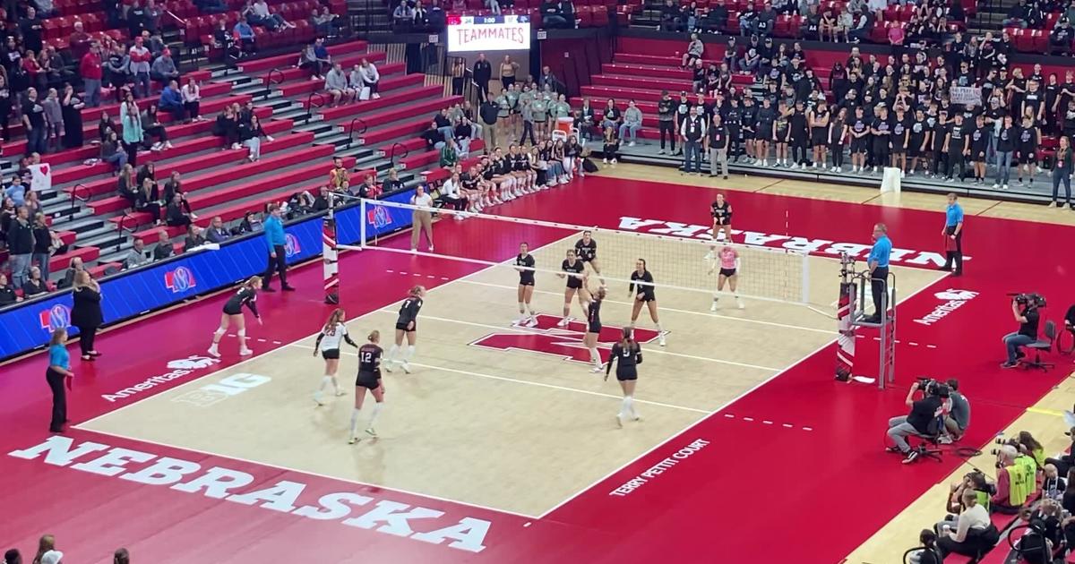 Superior defeats EMF in D-1 final of Nebraska state volleyball [Video]