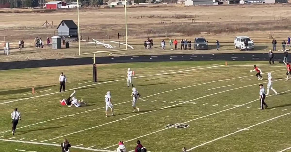 Frenchtown’s Leighton Cyr scores on a 20-yard reception just before halftime Saturday [Video]