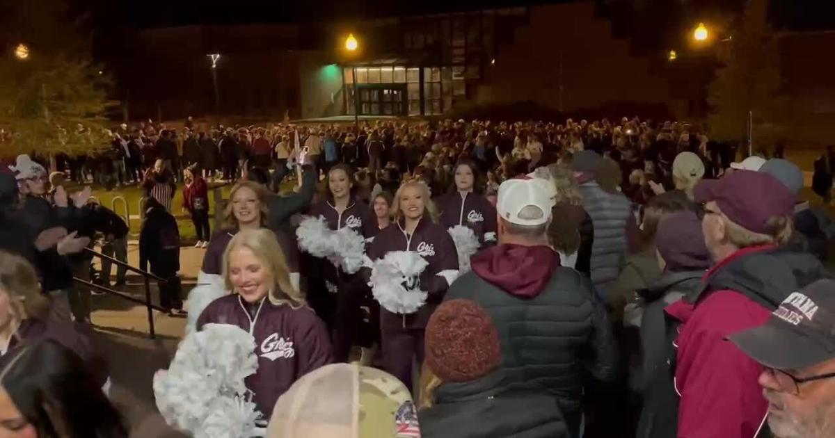 Griz Walk: Montana vs. UC Davis [Video]