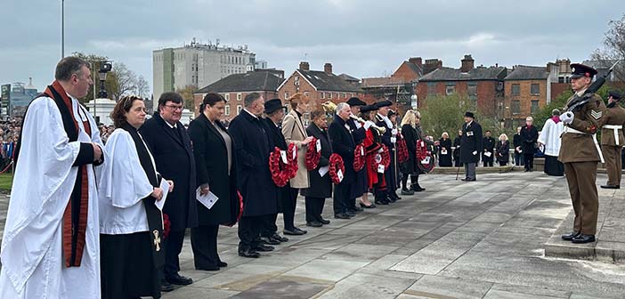 Residents turn out in force as Warrington Remembers at annual Service of Remembrance [Video]