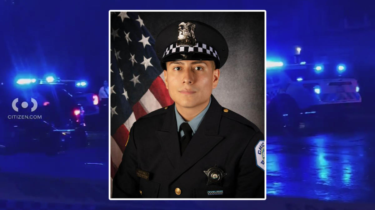 Fallen Chicago Police Officer Enrique Martinez honored at Sunday Mass [Video]