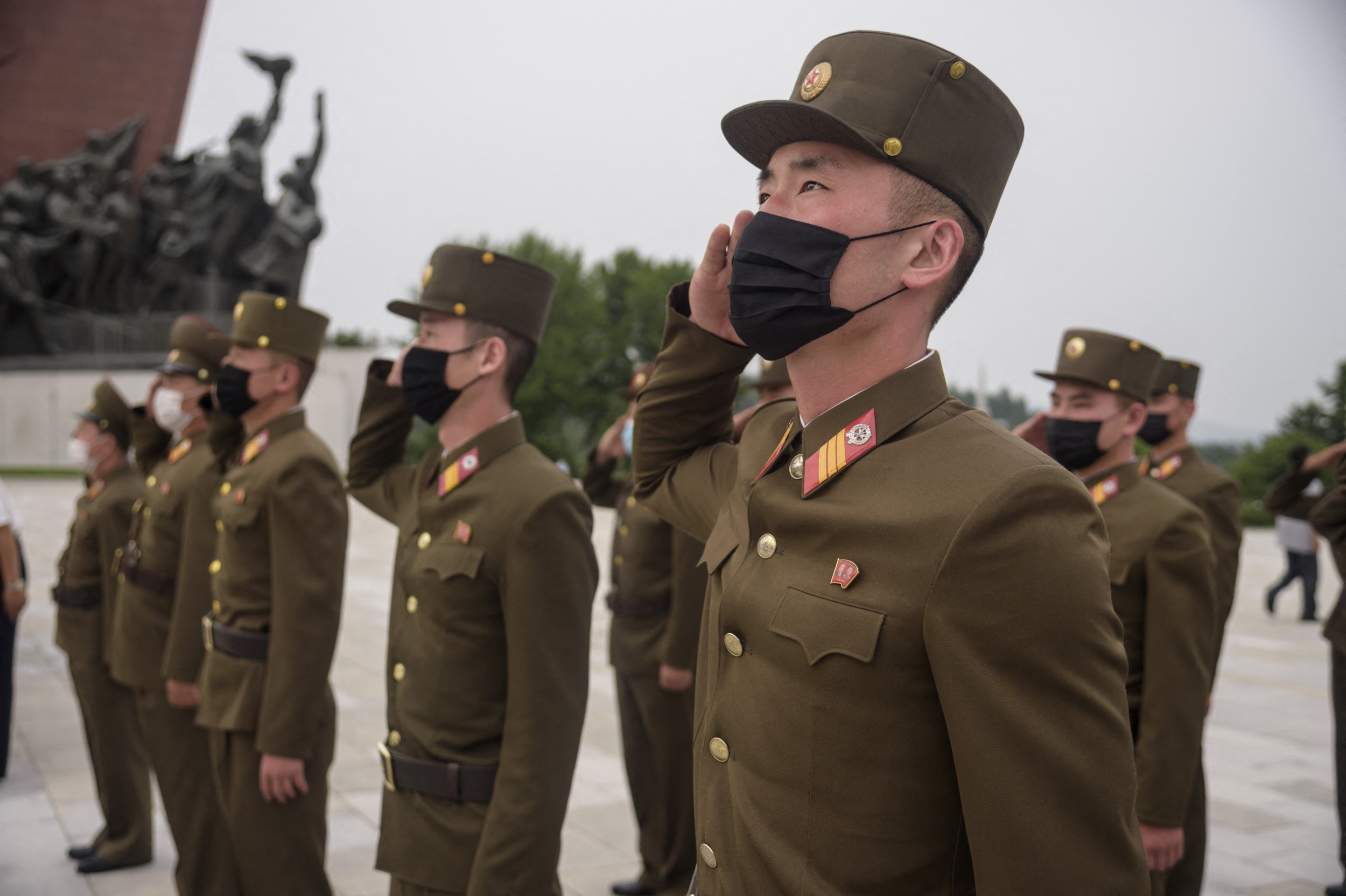 Video Seems to Show North Korean Soldier Watching Raunchy Videos in Russia [Video]