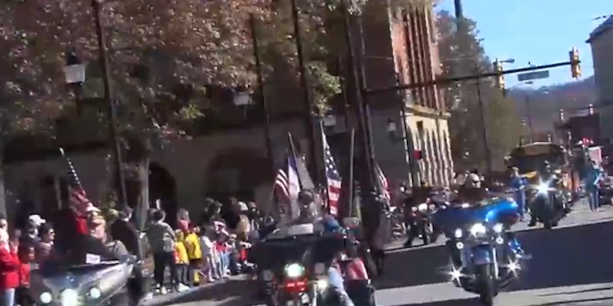 Veterans Day parade held in Clarksburg Monday [Video]