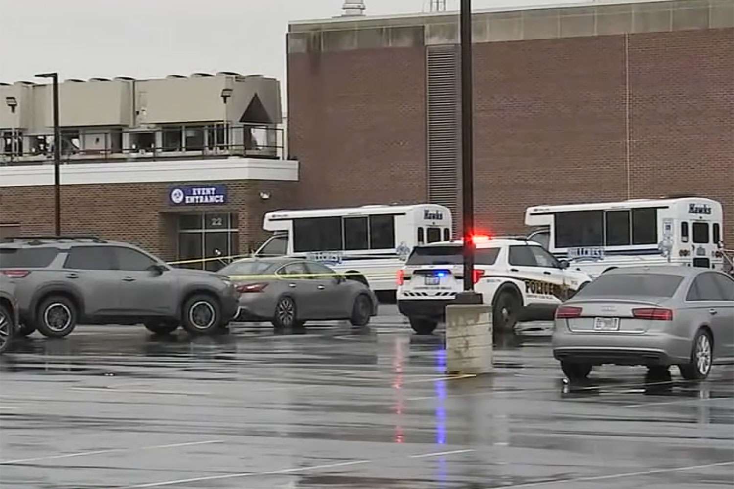 Ill. Father Shot and Killed While Leaving High School Basketball Tournament with His Son [Video]