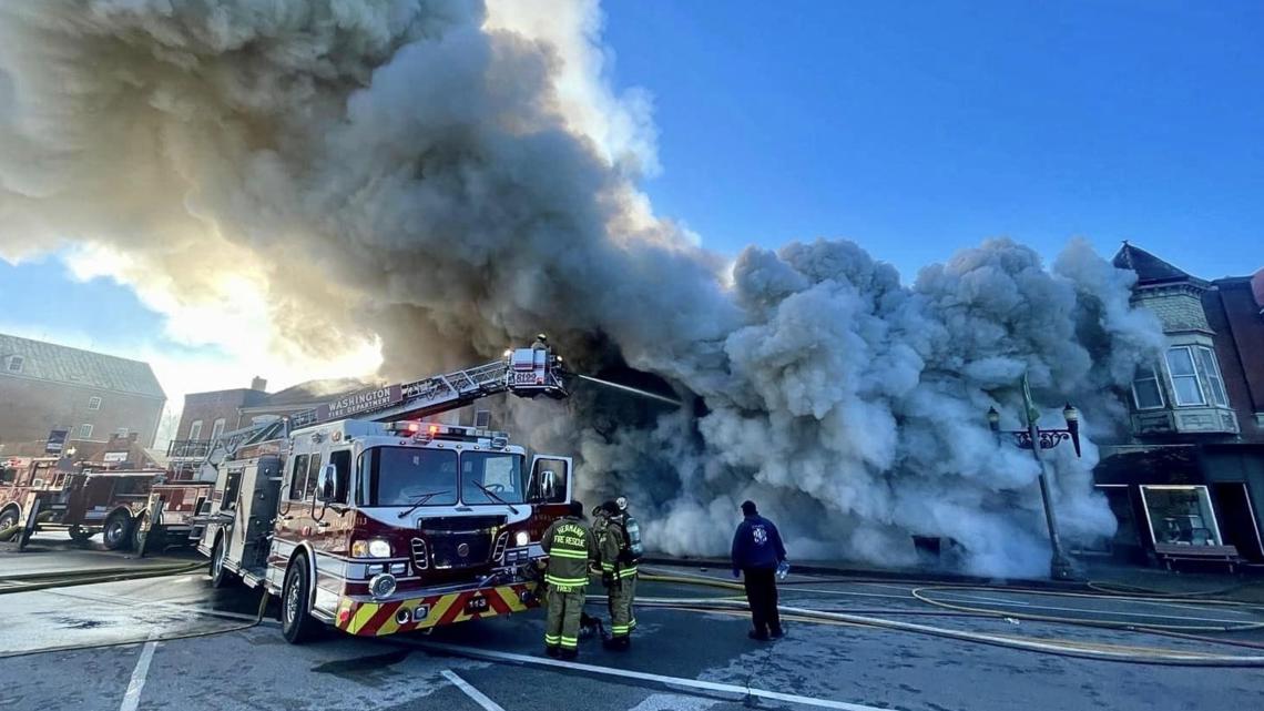 Historic Hermann building engulfed in flames; community relieved by no major injuries [Video]