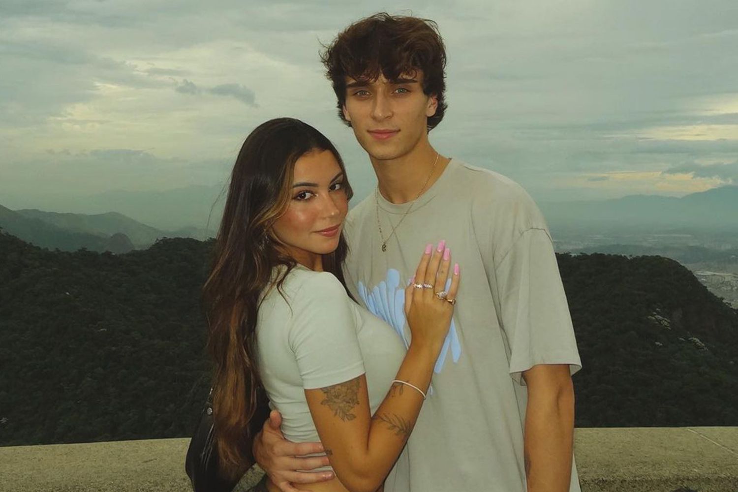 Who Is Josh Richards’ Girlfriend? All About Gabi Moura [Video]