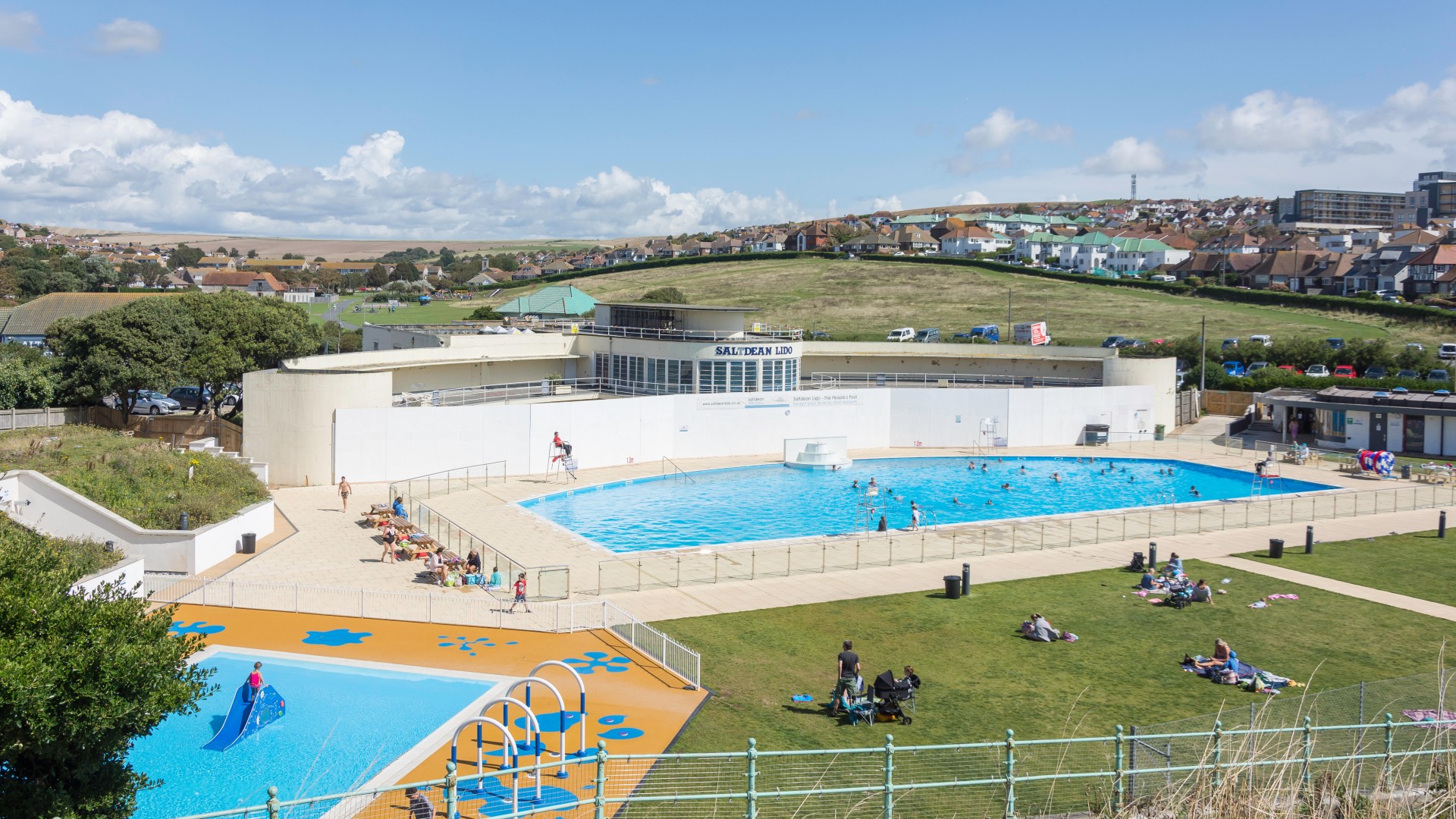 Art Deco lido forced to close until the end of the year – despite just re-opening after 11million restoration [Video]