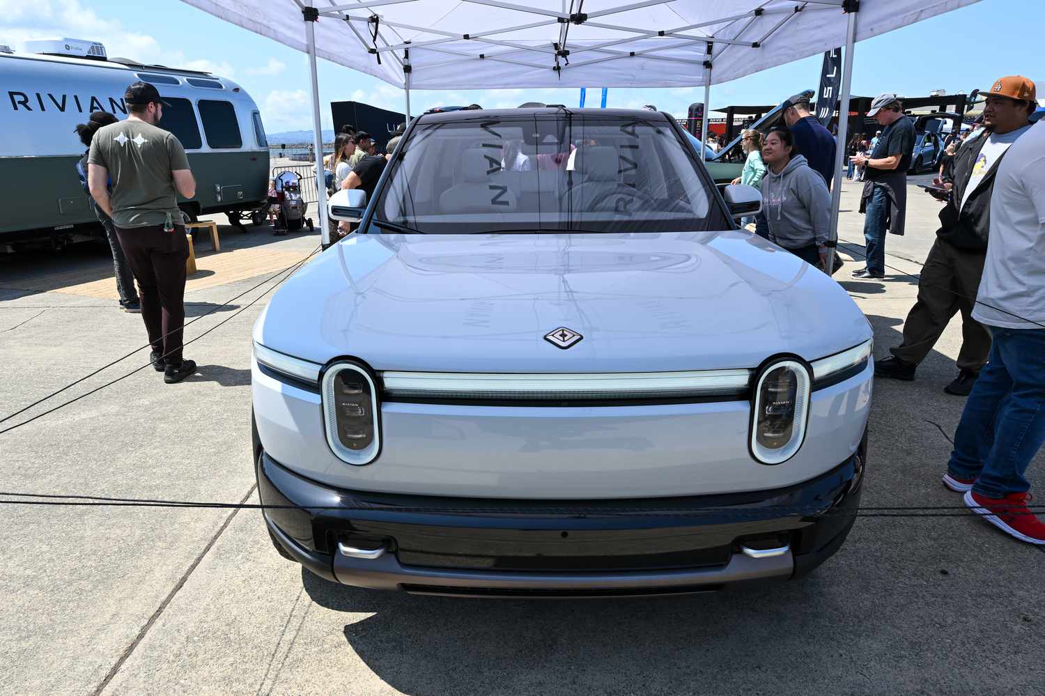 Rivian Stock Soars on Upsized Volkswagen Joint Venture [Video]