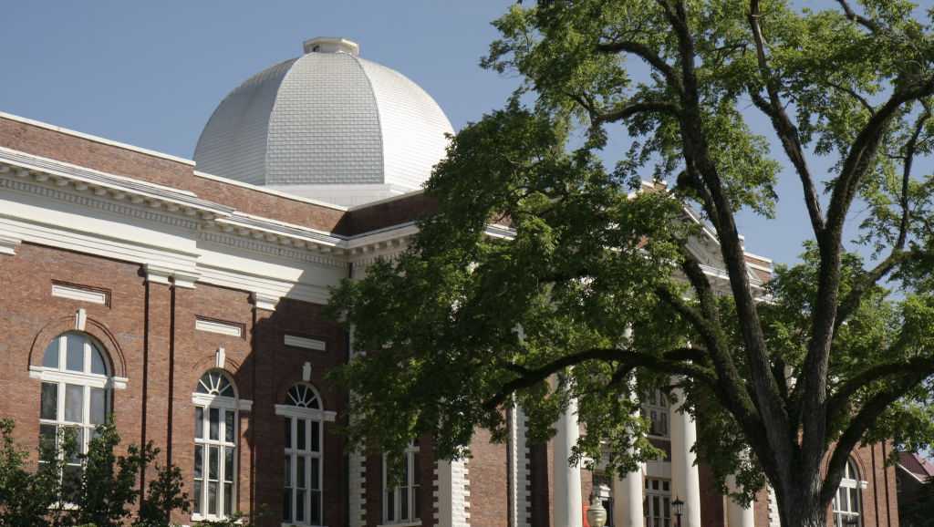 Man jailed after Tuskegee University shooting says he fired his gun, but denies shooting at anyone [Video]