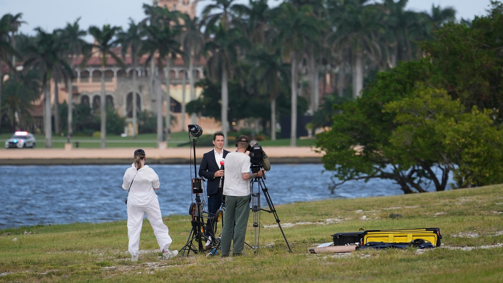 Trump spends first week as president-elect behind closed doors at Mar-a-Lago [Video]