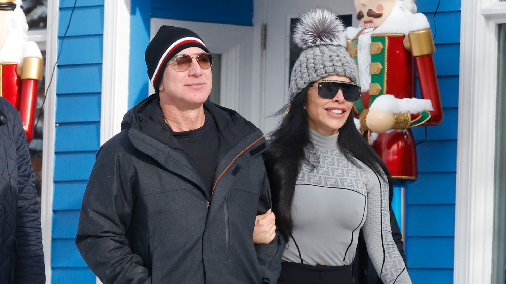 Jeff Bezos and Lauren Sanchez to wed in extravagant Aspen ceremony during Christmas season with A-list friends [Video]