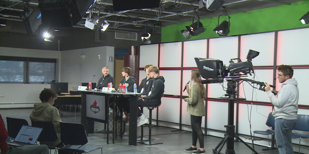 UNL journalists practice working with high school basketball teams at media days [Video]