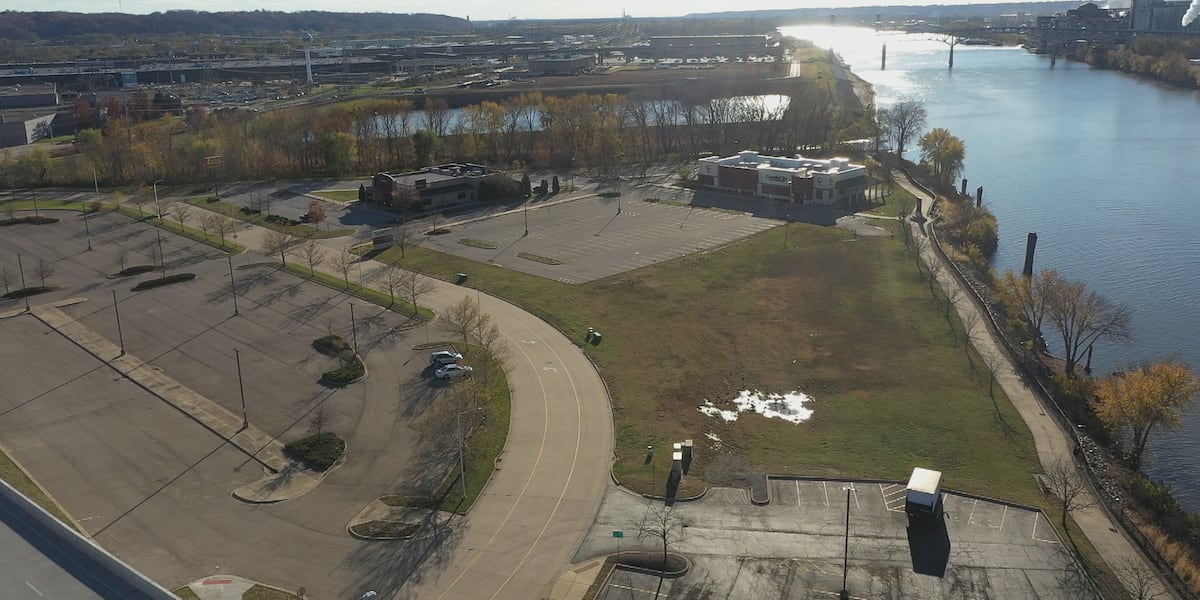 East Peoria eyes prime riverfront property for new hotel [Video]