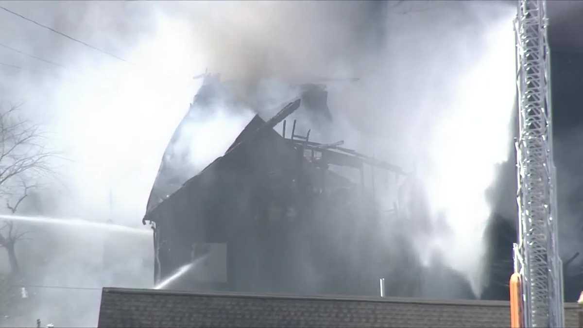 Fire destroys home in Mass. beach community, damages nearby property [Video]