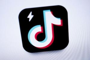 TikTok makes AI driven ad tool available globally [Video]