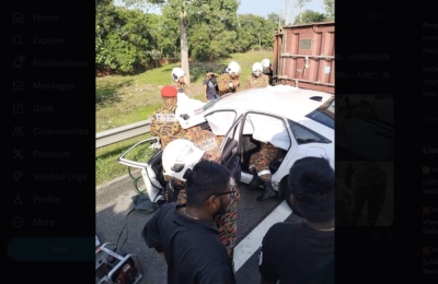 Killer container lorry: Motorcyclist killed, two hurt in Kluang three-vehicle crash on North-South Expressway (VIDEO)