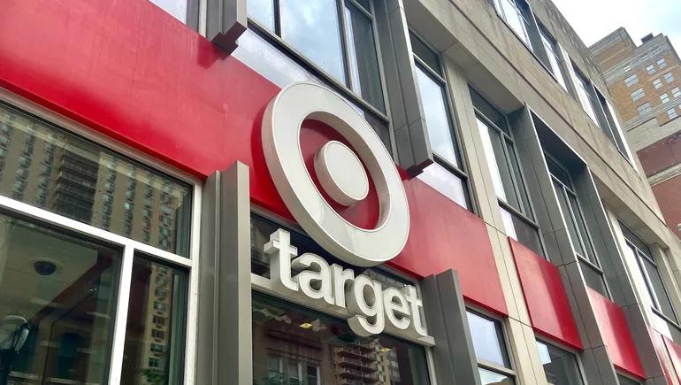 The Weekly Closeout: Target extends store hours for the holidays, Nuuly launches The Thrift Shop [Video]