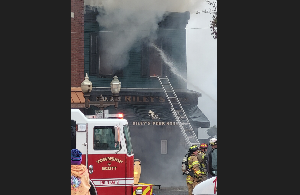 dealings= with loss of ‘second home’ Riley’s Pour House [Video]