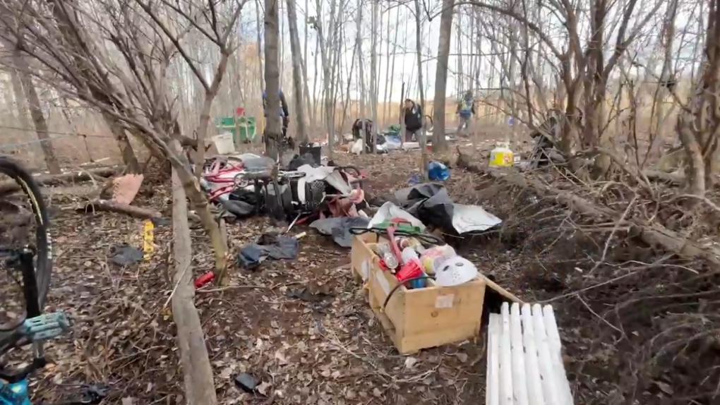 Encampment dismantled in west Edmonton after fire [Video]