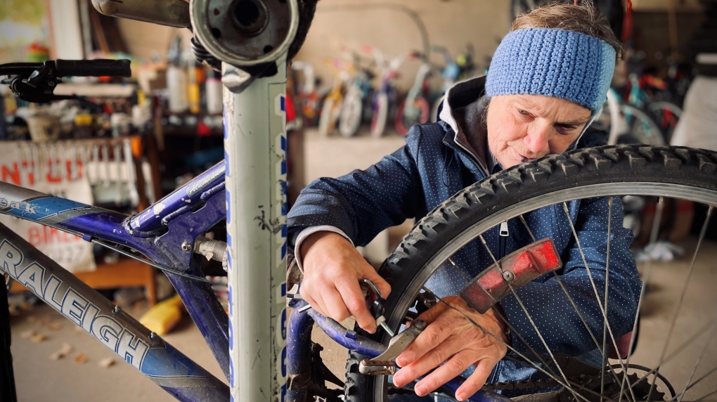 Guelph woman geared up to restart charitable bike repair [Video]