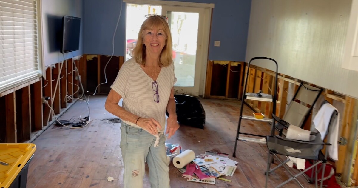 ‘I want to cry:’ Bokeelia woman gets JROTC help to clean home after hurricanes [Video]