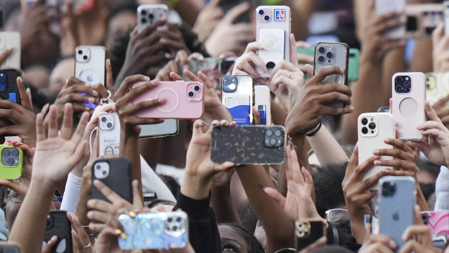 About 20% of Americans regularly get their news from influencers on social media, report says  Boston 25 News [Video]