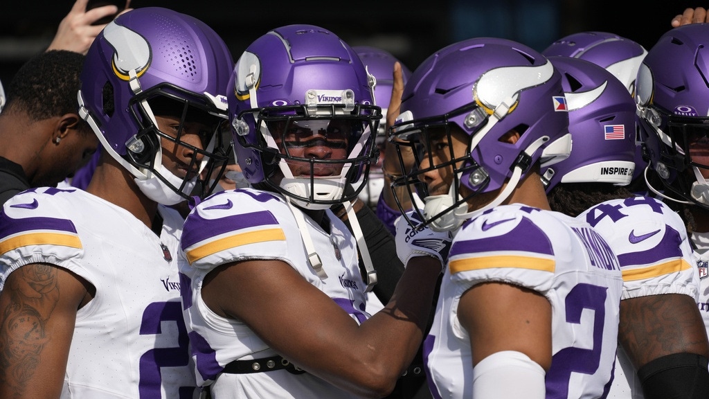 WATCH: Vikings postgame interviews after 23-13 win at Tennessee [Video]