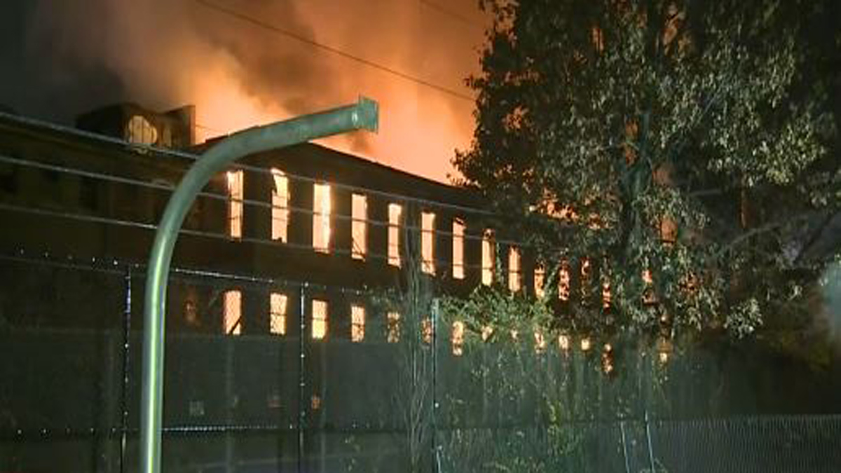 Demolition crews start to knock down rest of Chelsea warehouse ravaged by 9-alarm fire - Boston News, Weather, Sports [Video]