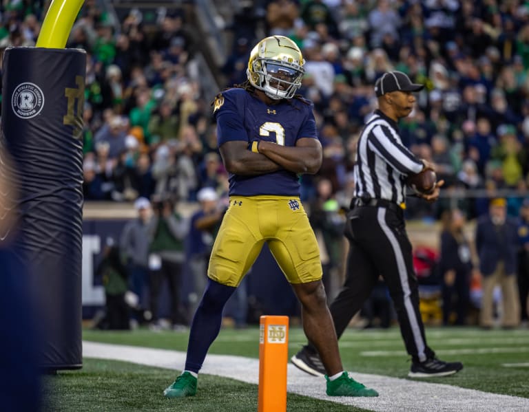 Football Never Sleeps: Notre Dame’s next test is undefeated Army [Video]