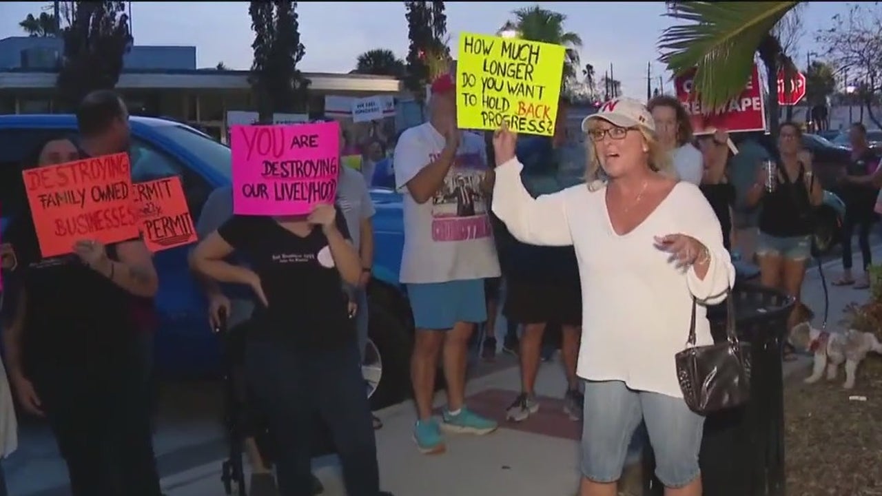 Permit protest on St. Pete Beach [Video]