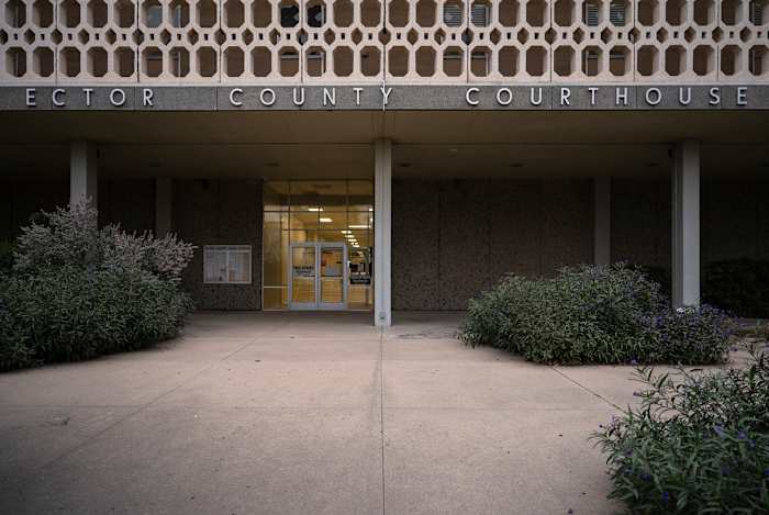 Why a West Texas county is building a new courthouse even after voters rejected the proposal [Video]