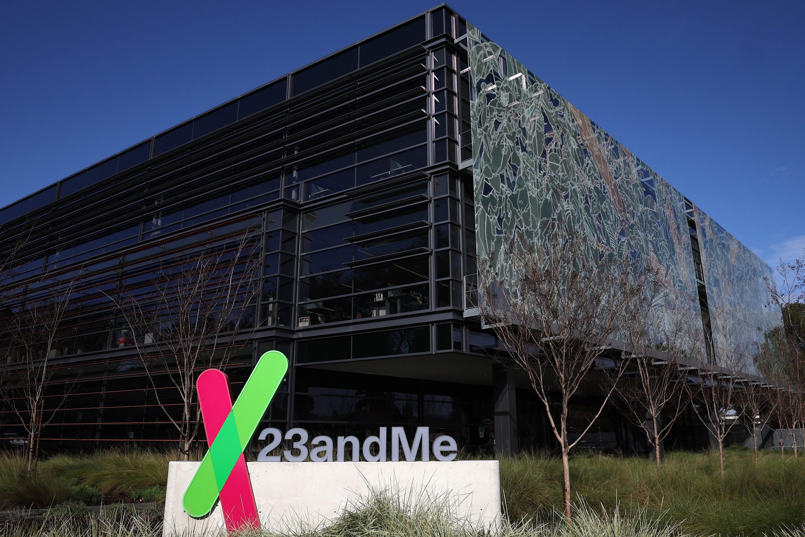 DNA data at risk as 23andMe nears bankruptcy [Video]