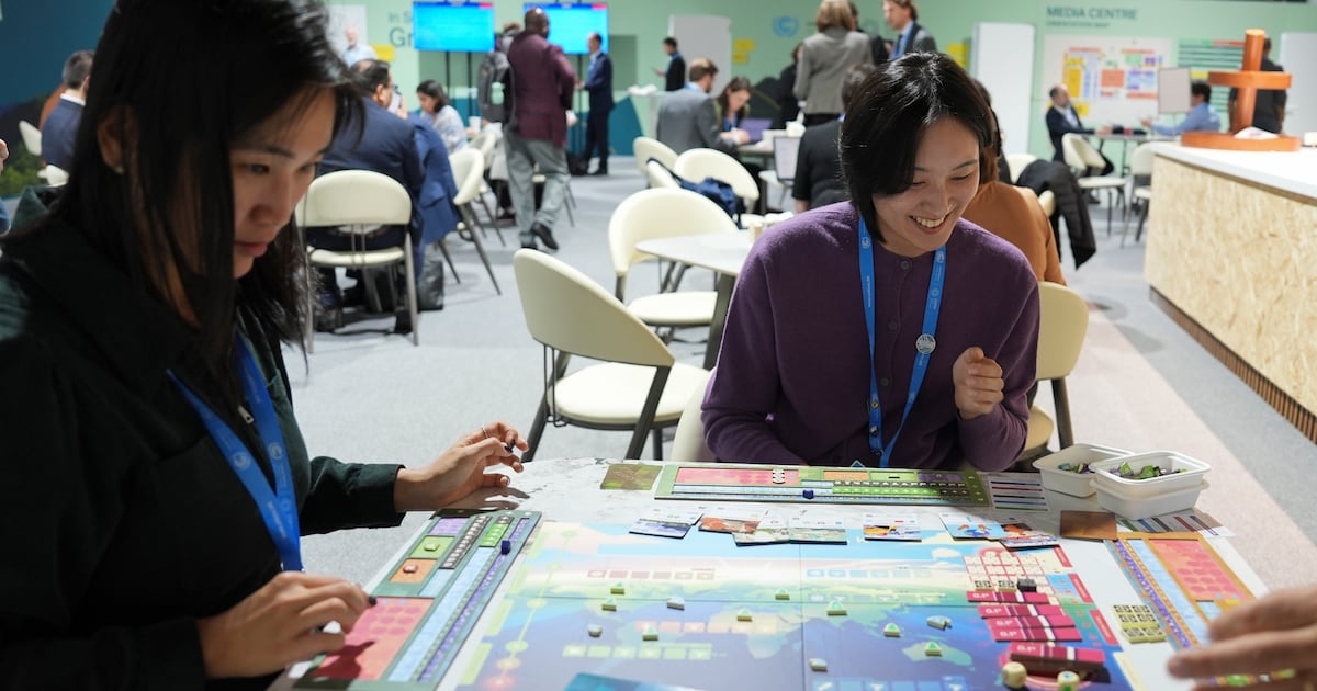 In a board game, climate experts work to save the world, which diplomats at COP29 try in real life  Boston 25 News [Video]