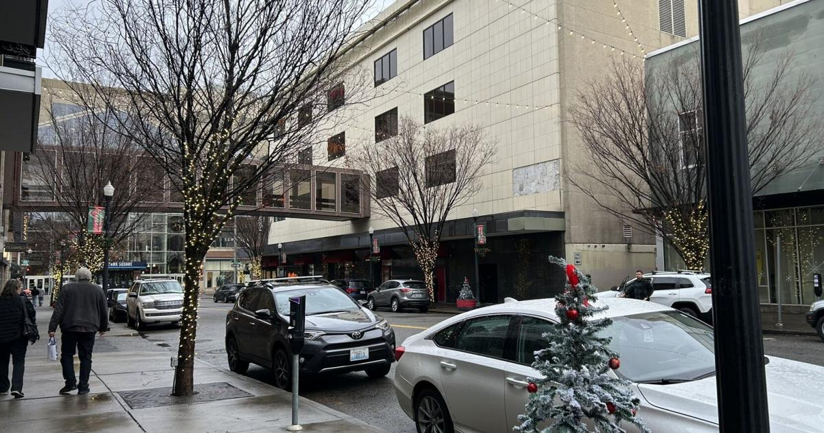 Downtown Spokane sparkles with holiday lights for Santa