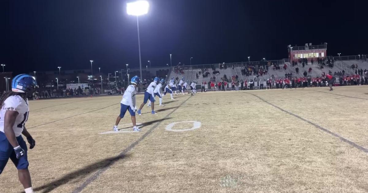 Final play from L.C. Bird Region 5C semifinal win [Video]