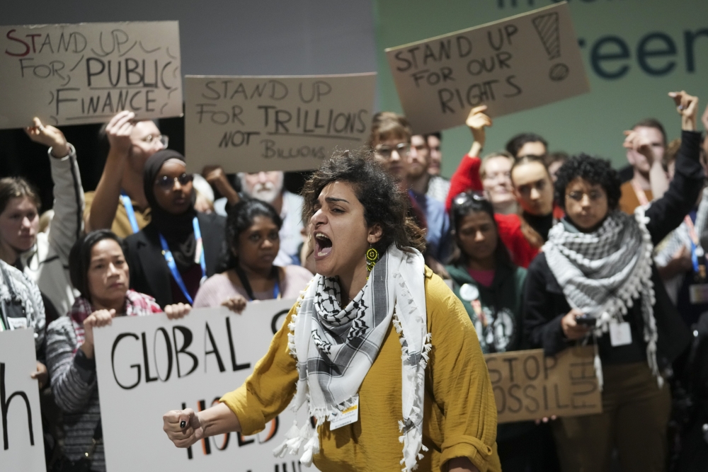 UN talks in disarray as rough draft deal for climate cash is rejected by developing nations [Video]